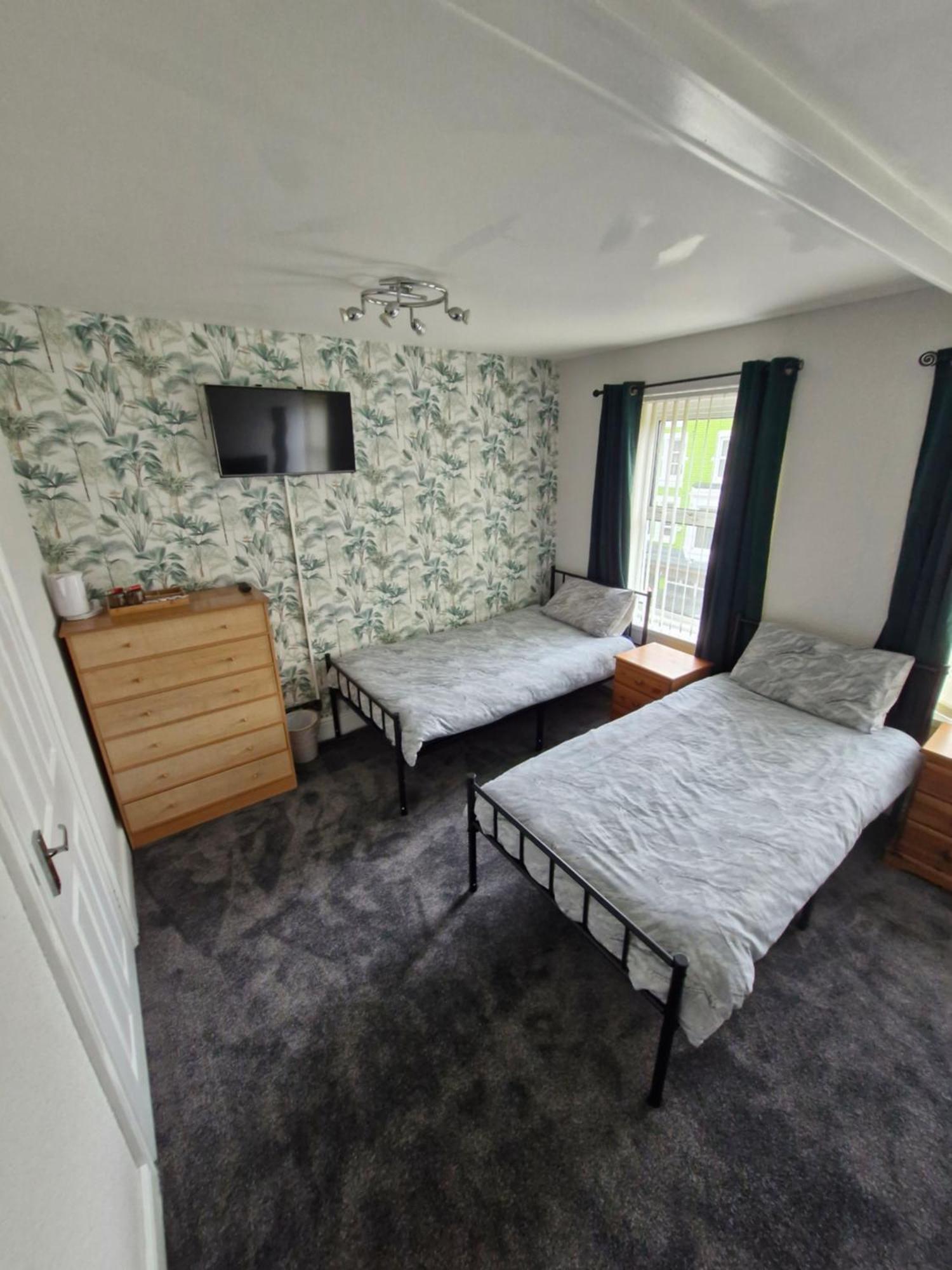 The Clevedon Bed & Breakfast Blackpool Exterior foto
