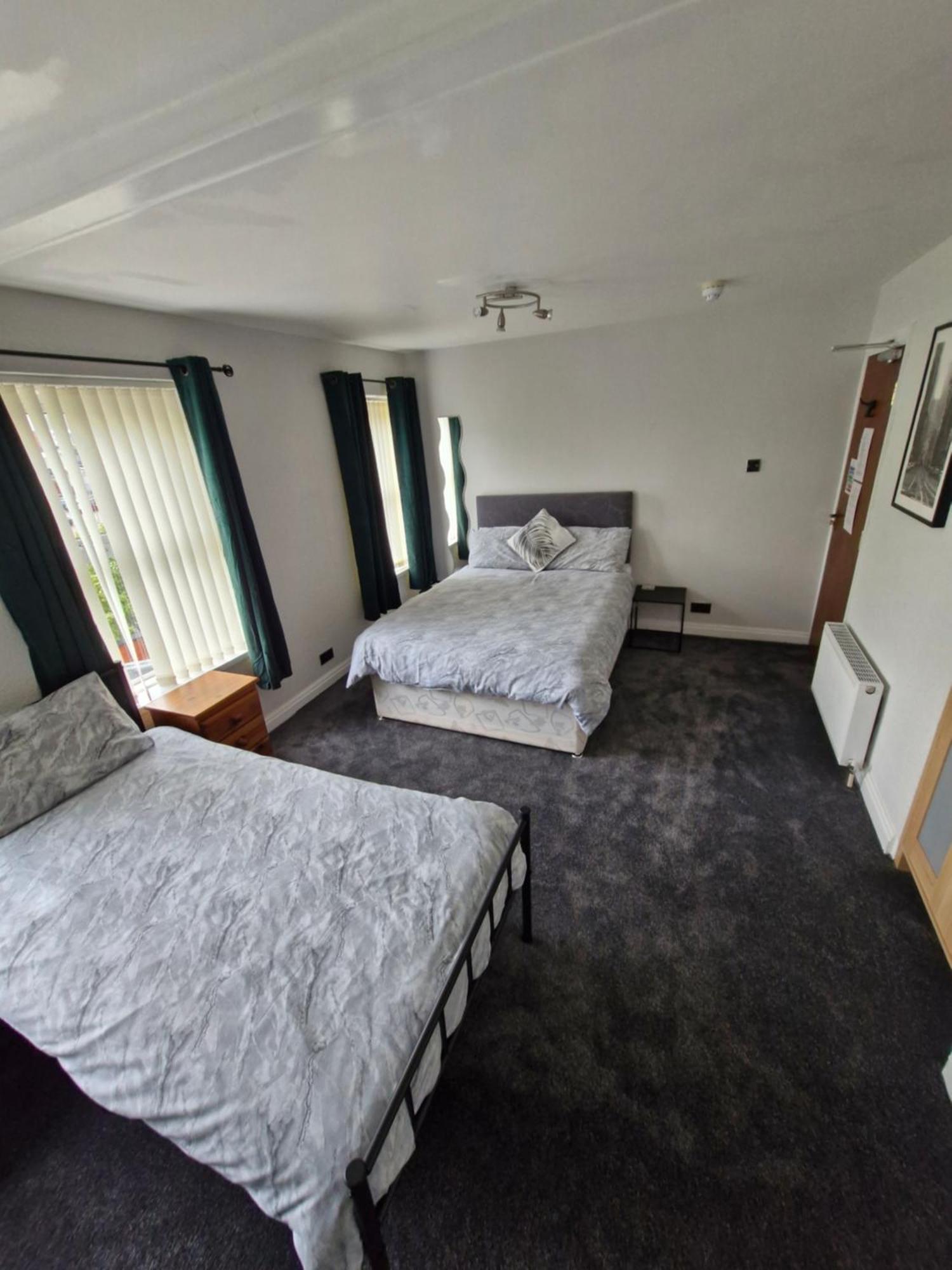 The Clevedon Bed & Breakfast Blackpool Exterior foto