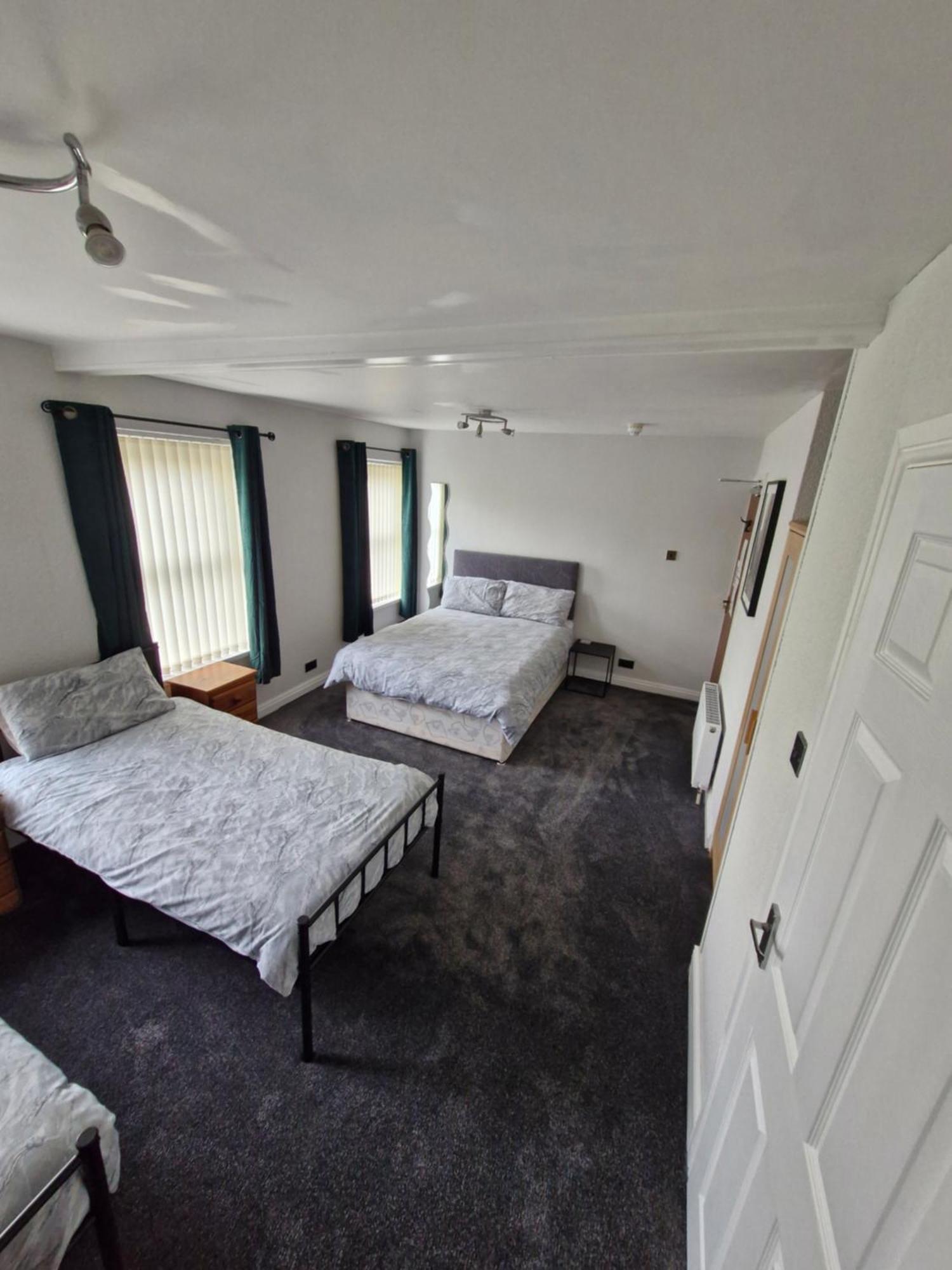 The Clevedon Bed & Breakfast Blackpool Exterior foto